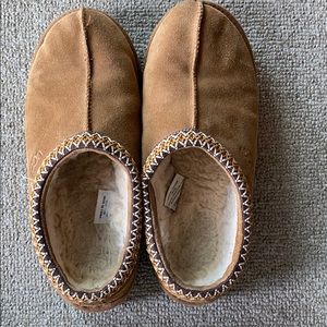 Ugg Men’s size 10 slippers brown